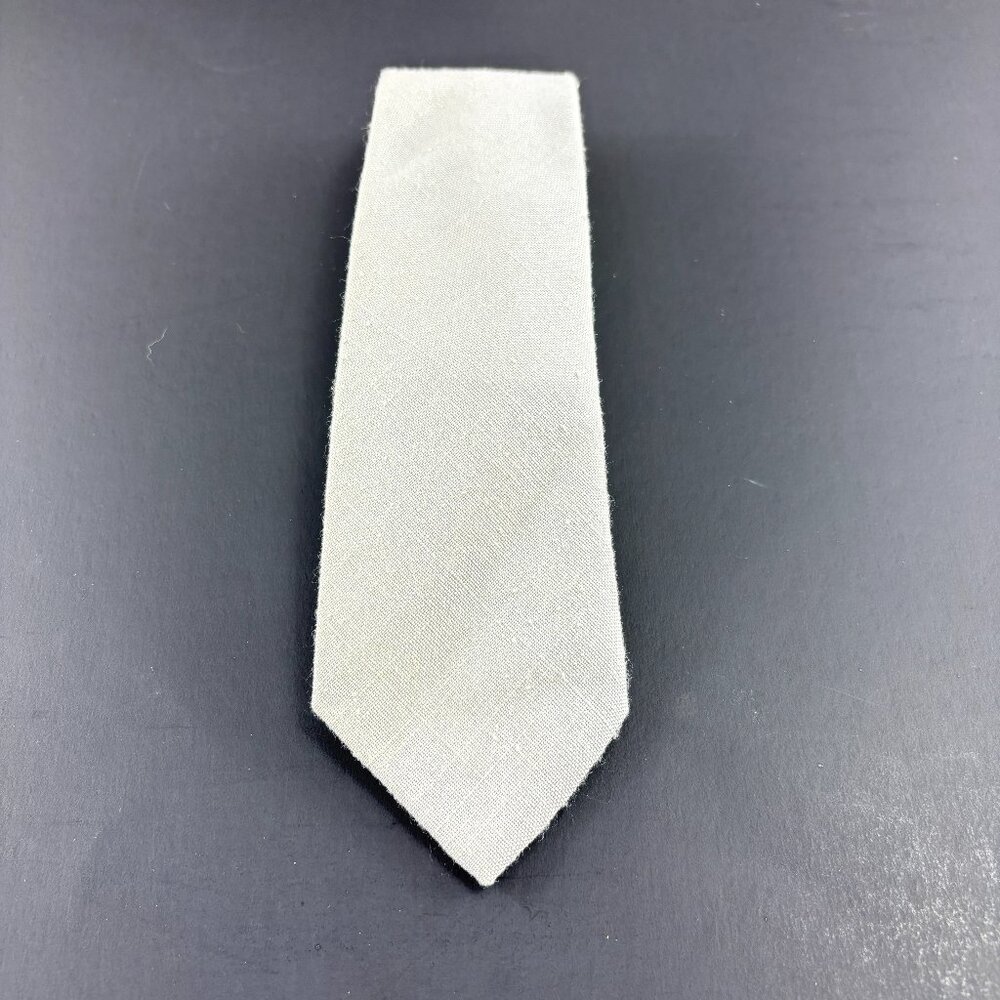 Vintage Cambridge Classics by Mervyn's Light Gray Solid Men's Tie 3" x 60"